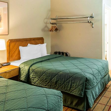 Rodeway Inn East Albuquerque Extérieur photo