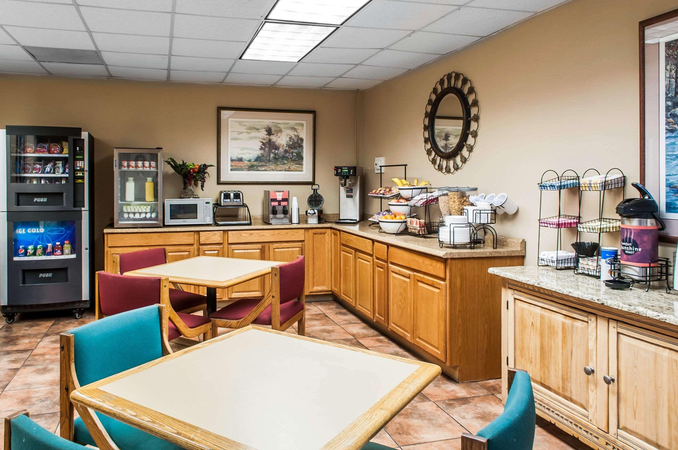 Rodeway Inn East Albuquerque Extérieur photo